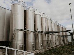 Merilna oprema za industrijo izdelkov iz plastičnih mas