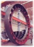 Girth gears of larger diameters (up to a diamterer of 11,0m)